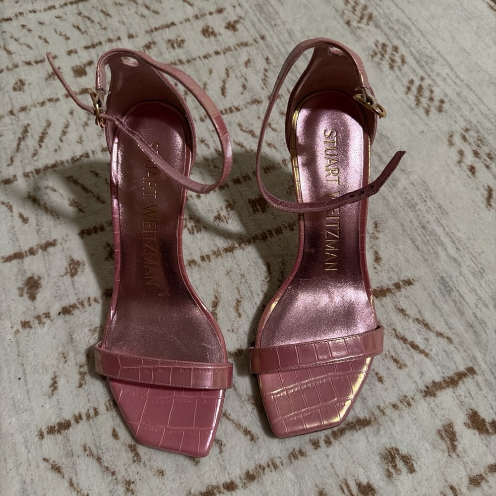Stuart Weitzman Blush Pink Croc-Embossed Heels